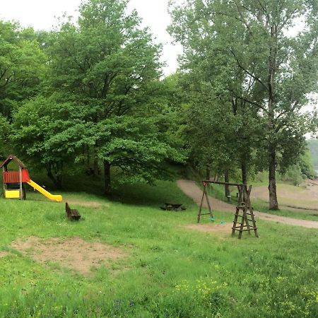 Comfortable Holiday Home Near The Lake Beaulieu Kültér fotó